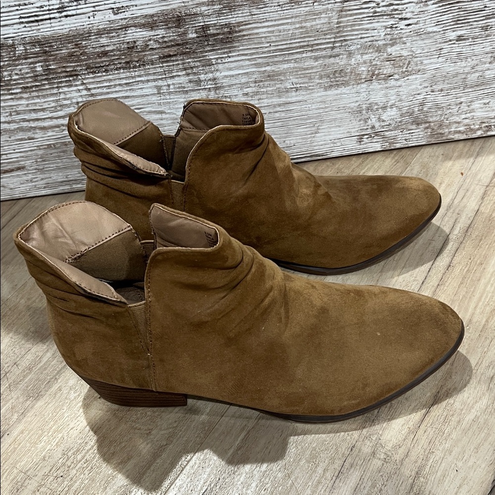 Esprit Tan Suede slip on Ankle Booties